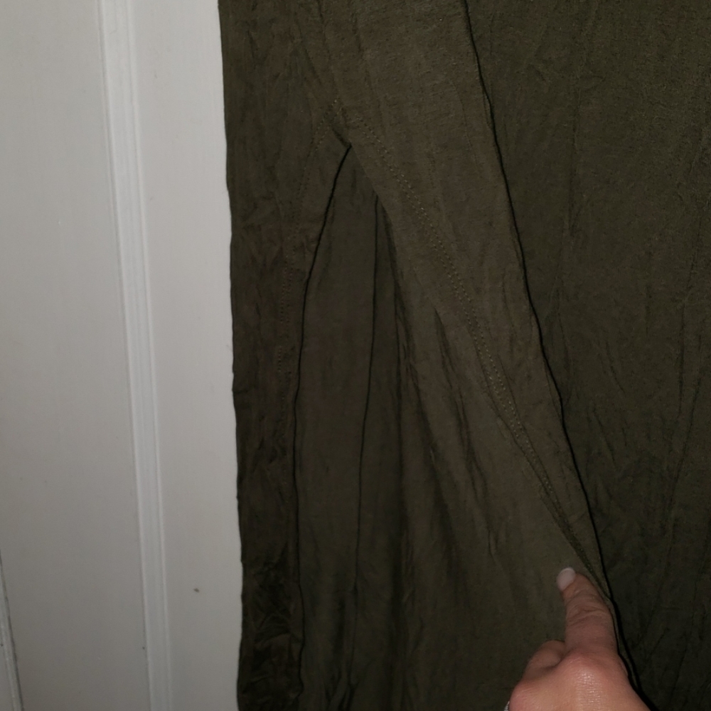 Dress - Picture 3 of 4